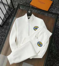 Picture of Gucci SweatSuits _SKUGucciM-5XLkdtn21328817